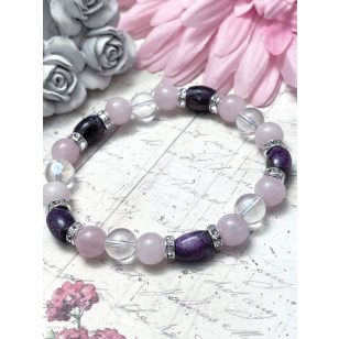   HIGGY MAGADBAN ÉS CSELEKEDJ eudialit, rózsakvarc és angyal aura ásványkarkötő