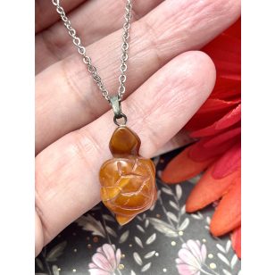 Karneol TEKNŐS medál (kérheted lánccal, vagy anélkül)