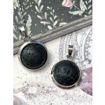 Lávakő korong medál, fém keretes (lánccal is kérhető)