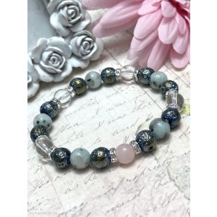   MEGOLDÁS ÉS TOVÁBBLÉPÉS szezámjáspis, bazalt, hegyikristály és rózsakvarc ásványkarkötő