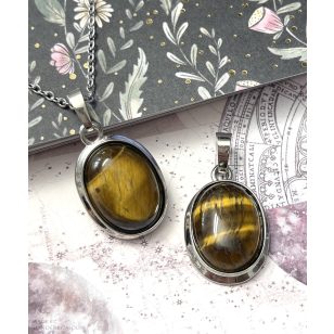   Tigrisszem ovális medál, fém keretes (lánccal is kérhető)