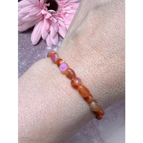 RAGYOGÓ LENDÜLET karneol aura karkötő 